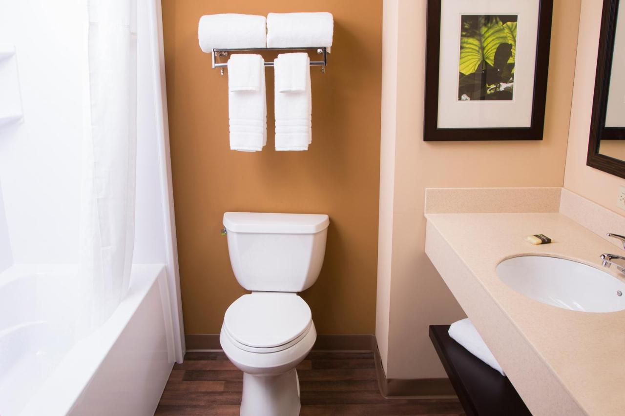 Mainstay Suites Columbus North - Worthington Exteriör bild