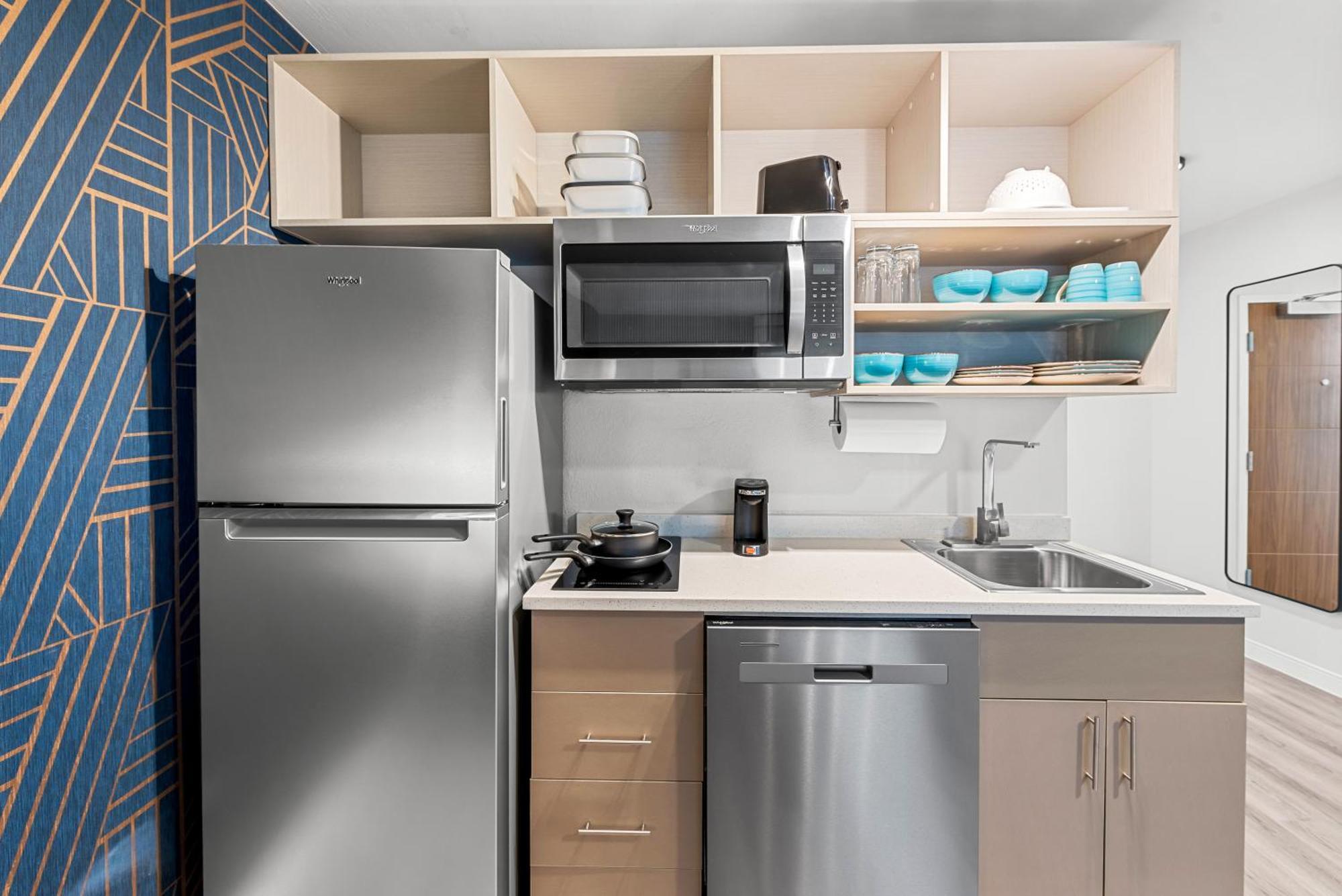 Mainstay Suites Columbus North - Worthington Exteriör bild